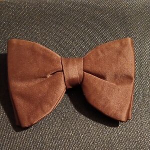Vintage Style Brown Bow Tie